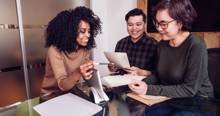 DC Advisors Put Customer Service Center Stage