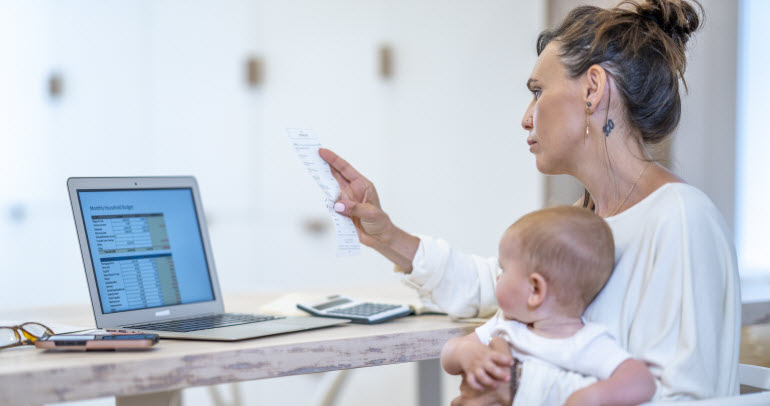 How Macroeconomic Disruption Has Upended the Customer Journey in Financial Services