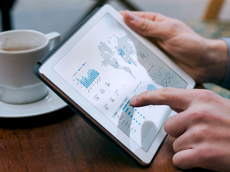 Pulling back the curtain on e-commerce with real-time dashboard monitoring