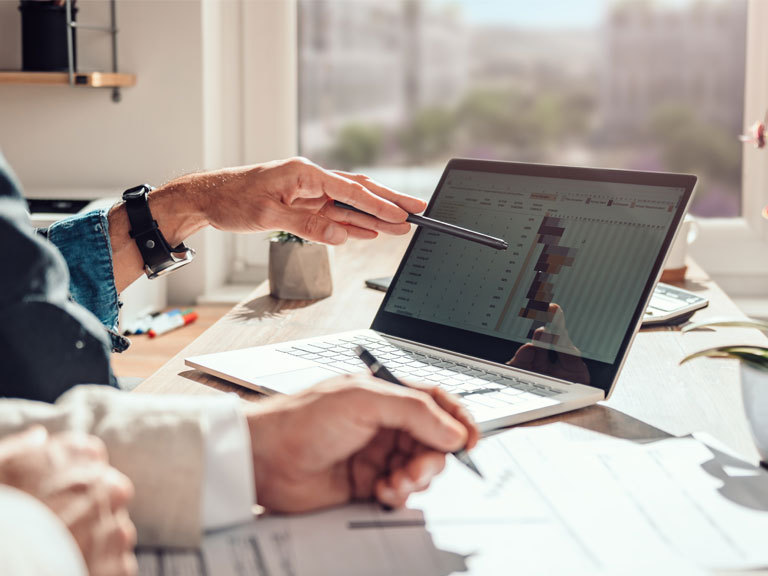 Using business process insights to boost vendor performance
